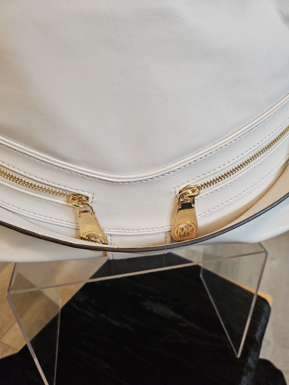 Michael Kors Cream Leather Convertible Hobo Shoulder Bag (One Size)